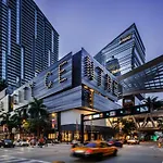 Serene Full Bed With 50 Inch Smart Tv, Netflix, Airplay, Mini-Fridge, And 500 Mbps Wifi Near Fiu, Dolphin Mall, Airport