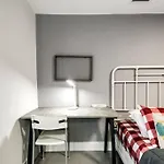 Welcoming 2-Br Apartment - 6 People V1