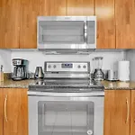 Central Unit •1 Bdr With Ocean And City View•Free Parking
