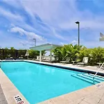 City Condo In Midtown Wynwood With Pool And Parking