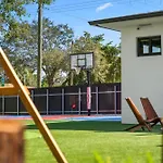 Full Amenities Big House Miami Pool Jacuzzi 6Br L64