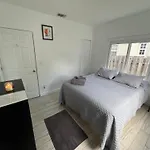 Cozy Room In A Quiet Home