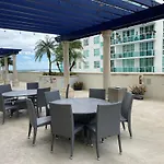 Bay Front Highrise Oasis In Brickell