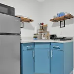 Suite Azul - Fully-Stocked, 1Br Apt With Private Patio And Free Parking