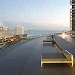 Modern High Rise One Bedroom At Icon Brickell