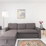 One Bedroom Apartment - With Parking & Balcony - Heart Of Wynwood