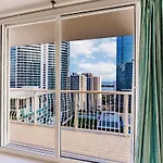 Upscale Brickell 3 Bedroom With Water Views And Free Parking