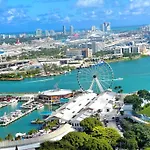 Stylish Bayfront Park Miami High-Rise 2-King Bed, 2 Bath Apartment