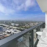 New 1/1 Apartment In Smart Brickell With Parking
