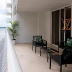 Zeus\' Sanctuary Ocean View In Brickell Miami