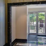 Stylish City-View Condo In Brickell