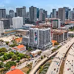 Modern Unit In Downtown Miami With Free Parking
