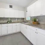 Awesome Duplex On The East Side Of Miami