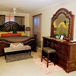 Ms. Marriott\'S Str, Miami