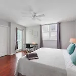 Style, Comfort, And Perfect Location In Brickell