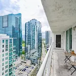 Style, Comfort, And Perfect Location In Brickell