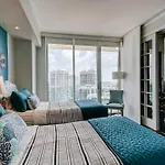 Luxury Penthouse With Private Rooftop Terrace In Coconut Grove Hotel