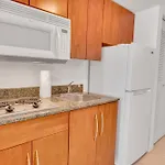 Beautiful High Floor Studio * Brickell * Ocean View