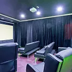 Blockchain - Acre Lot W/ Pool-Hot Tub-Bars-Tiki-Games-Theater!