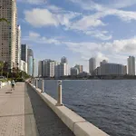 Lux 2Br - Water View - Pool - Spa - Free Parking