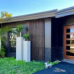 Entire Villa, North Miami Beach With Pool On Canal!