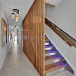 Modern Apartment In The Heart Of Miami