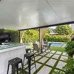 15 Guests Luxury Miami House With Pool & Gazebo!