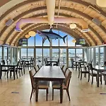 Bay Breeze Retreat