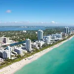 Luxe 3 Bed & 3 Bath Minutes From Design District