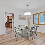 6 Bedrooms Oasis Treat With Oversized Pool, 9 Minutes To The Beach