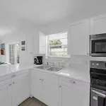 Spacious 2-2 In Heart Of Calle 8 - Family