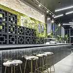 Modern & Chic Suite Downtown Miami One Block From Bayside Marketplace - Free Parking