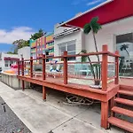 5 Mins Brickell - Pool & Billiards - Retro Miami