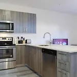 Modern Townhouse 18 Min From The Beach & Aventura - Th1