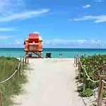 B04 7 Minutes From The Beach Midtown Miami
