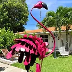B06 5 Min From Beach Studio Midtown