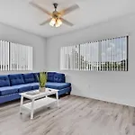 Stylish Lux Apt 5 Min Walking To Design District Apt 7