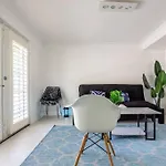 Stylish 3-Bed, 2-Bath Miami Home Near Downtown