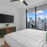 New Luxury Apartment At Downtown Miami