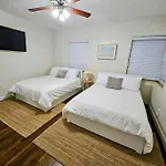 Brickell Enclave Sunny Retreat With Pool