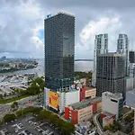 Magic Miami Amazing Balcony Ocean & City, View Pool,Spa Resort,Heart Of Downtown,Wow!