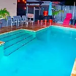 Luxury Pool Home Hard Rock Stadium 5 Mins Away