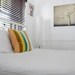 B11 Design District Studio Short Drive 2 Beach