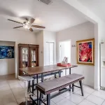 Private Room #3 Parking Tv Cable Tv, Wifi Centrally Located