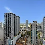 Oasis Apartment 1 Bedroom With Pool & Gym