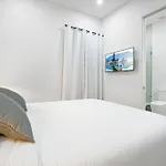 New Bali Resort Style Villa With Vast Pool & Jacuzzi And Outdoor Grilling