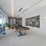 Luxury 1/1 + Den Modern Condo In Design District