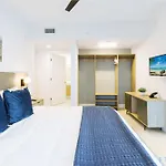 Modern Apartment 2Br-2Bth- Pool & Gym
