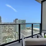Chic Downtown - City Views Gym & Pool