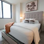 Tulum Oasis - Rooftop Pool & Cabanas In The Miami World Center